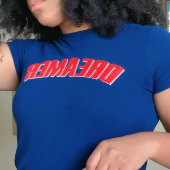 Forever 21 Dreamer Graphic T-Shirt - Picture 2 of 3